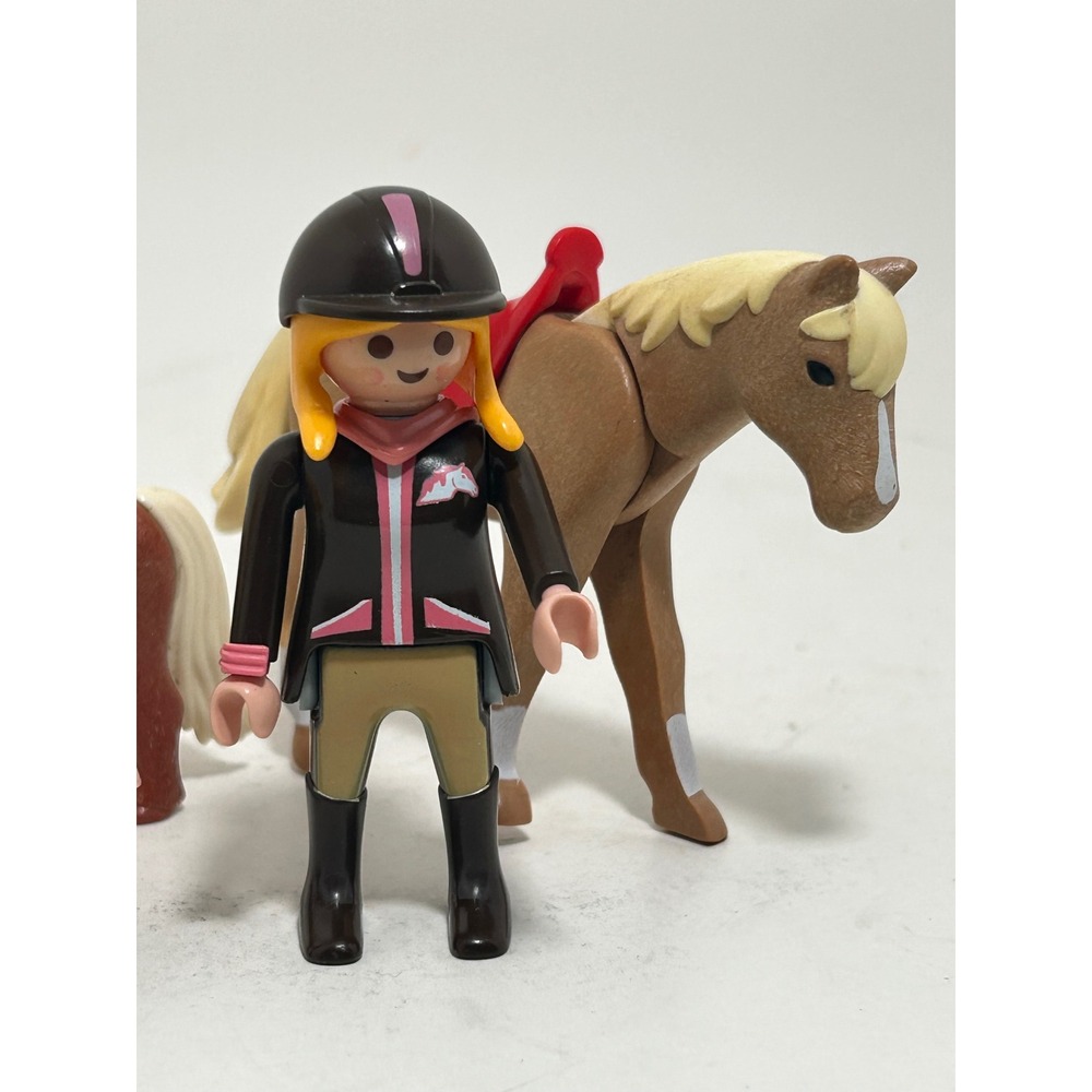 Playmobil Equestrian Horse Rider Figures and Ponies Set 4 Pieces Brown Tan - Picture 5 of 5